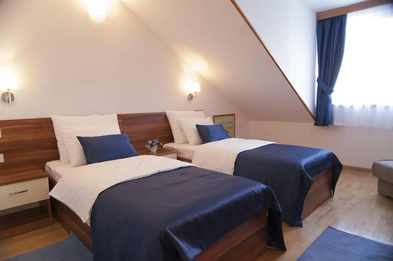 Palma Rooms B&B Σπλιτ Bed and Breakfast